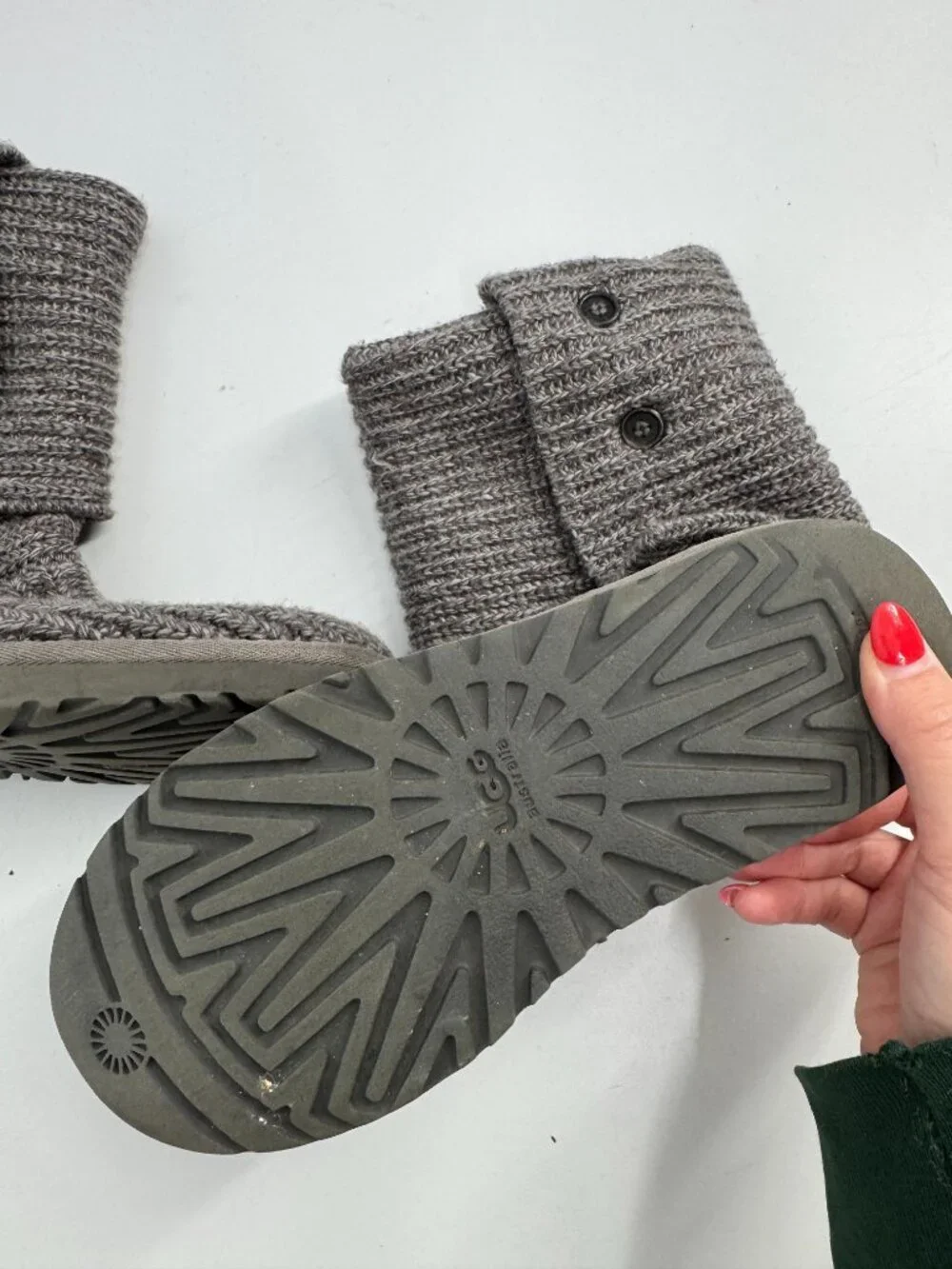 UGG Australia Classic Cardy Grey Knit Three-Button Tall Winter Boots Rustic Sz 8